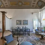Palazzo Delle Croci *
